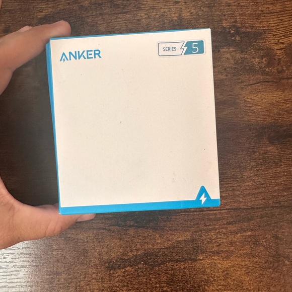 Anker USB C Car Charger - Picture 2 of 3